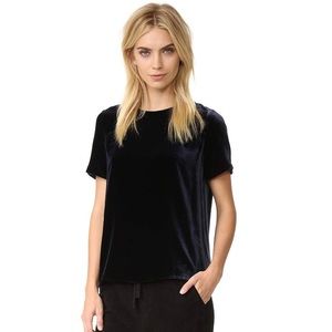 Vince navy velvet T size M